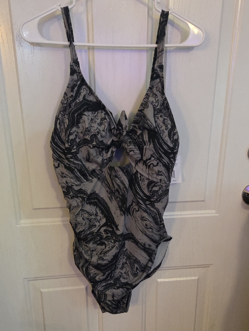 Calypso Cove Marble Print One-Piece Swimsuit in Black & Gray Size 20 NWT